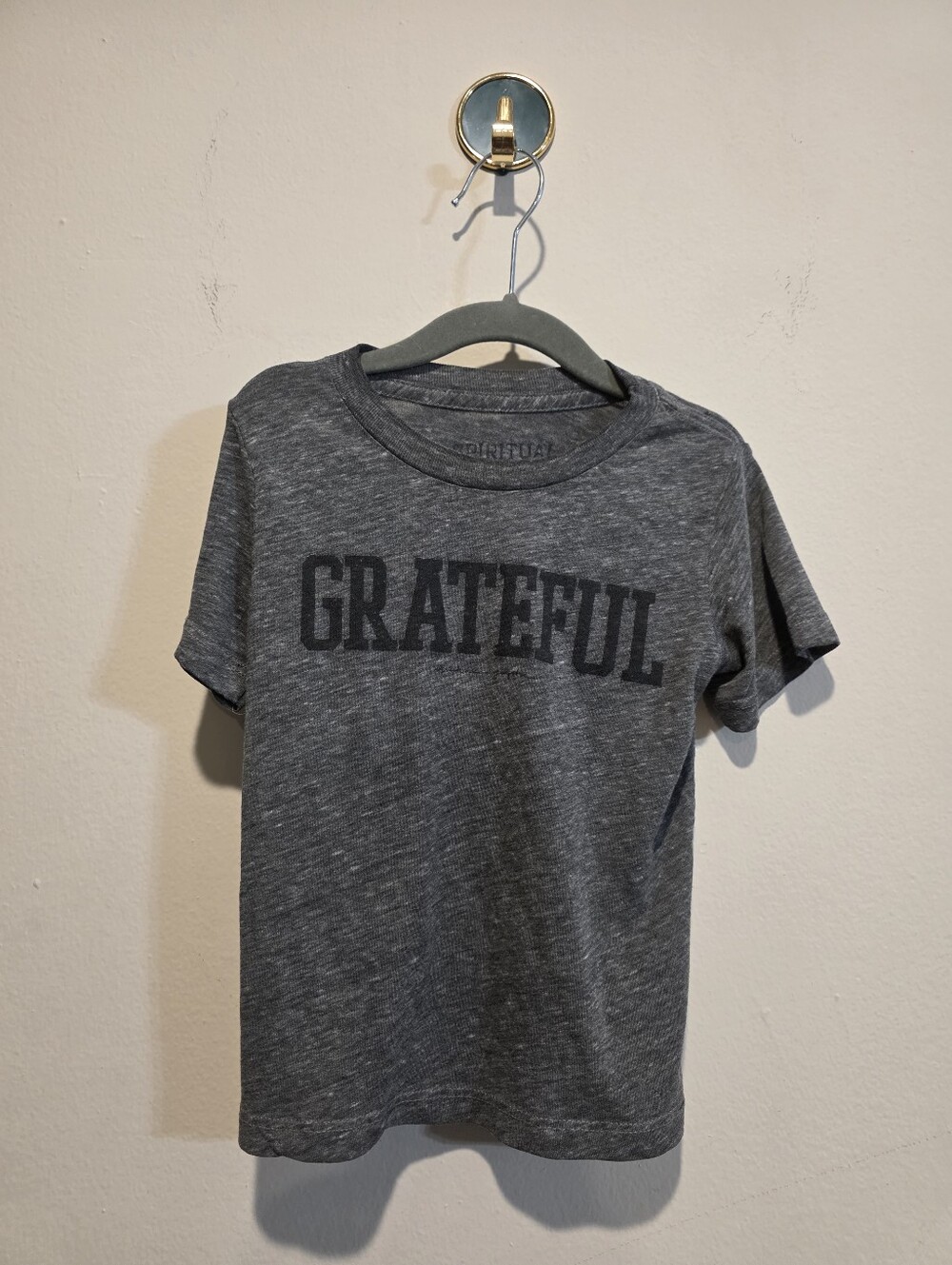 Spiritual Gangster Kids' Grateful Graphic Tee - Charcoal Gray